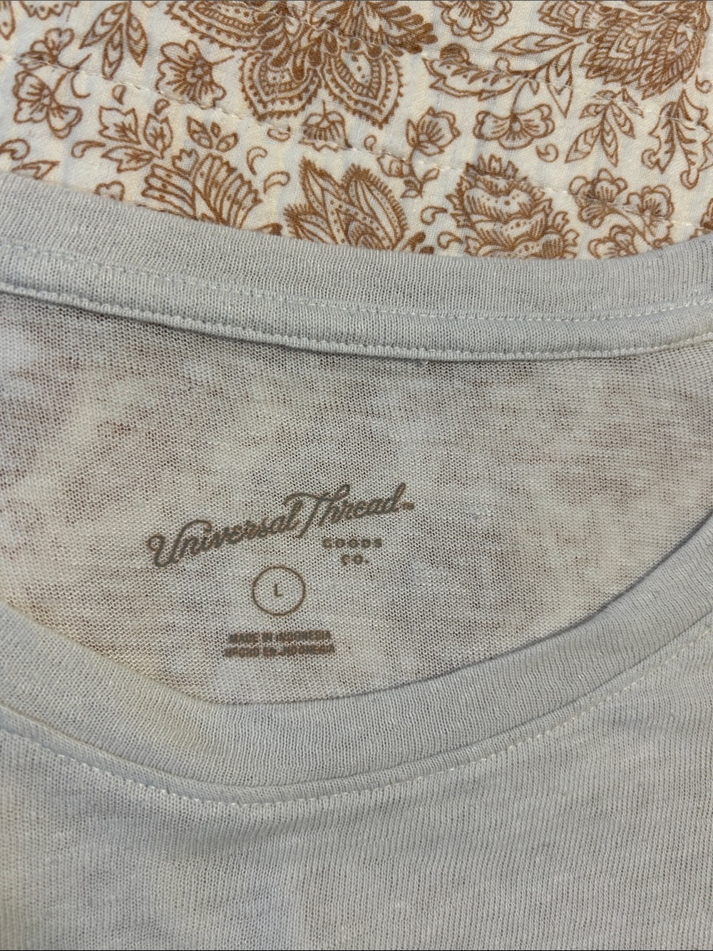 Universal Threads Cropped Short Sleeve - Picture 2 of 2